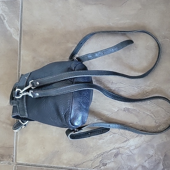 Small Roots Backpack/purse - Picture 4 of 5